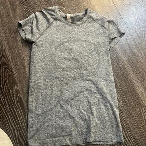 Lululemon swiftly tech top